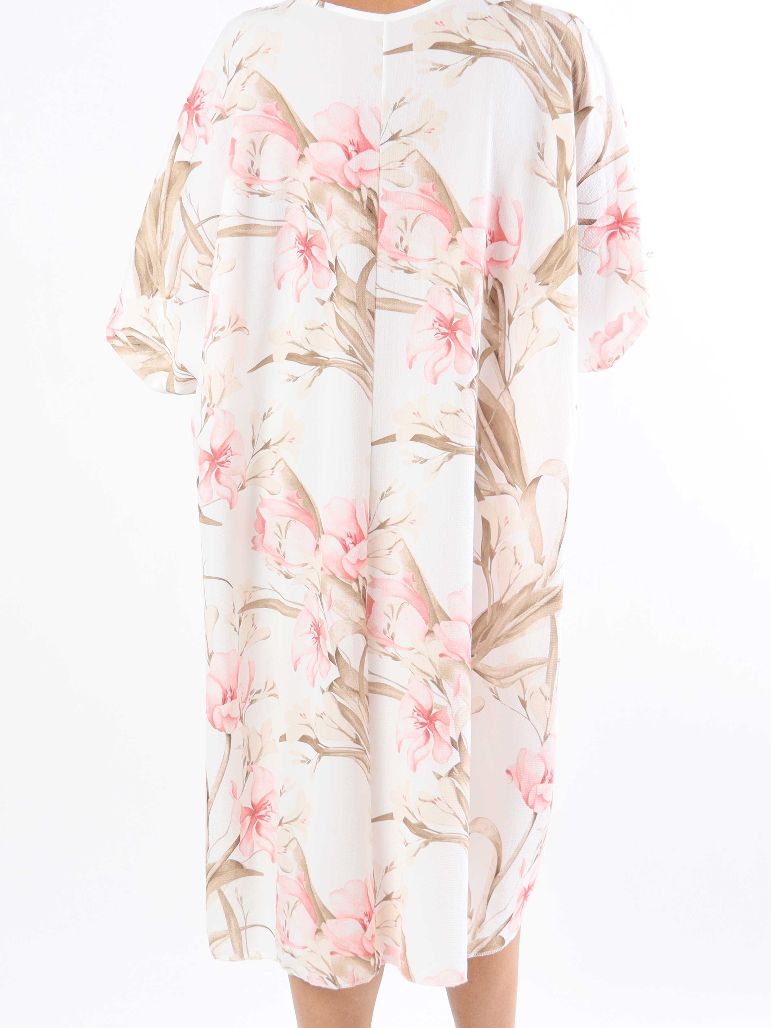 Mallie - Plus size skjortekjole med blomsterprint med v-udskæring